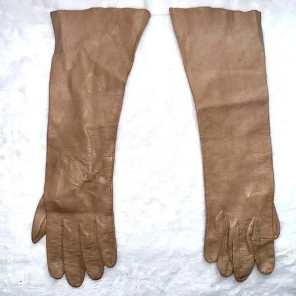 Vintage Gloves by Superb  SZ 7 Light Tan Gloves - Picture 1 of 3